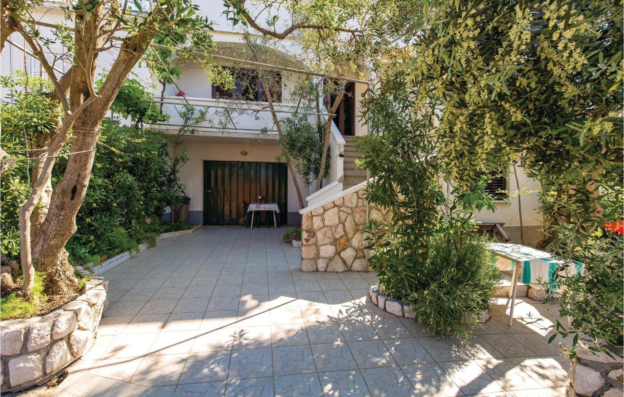 Stunning Apartment In Barbat-Rab With Wifi Barbat na Rabu 外观 照片