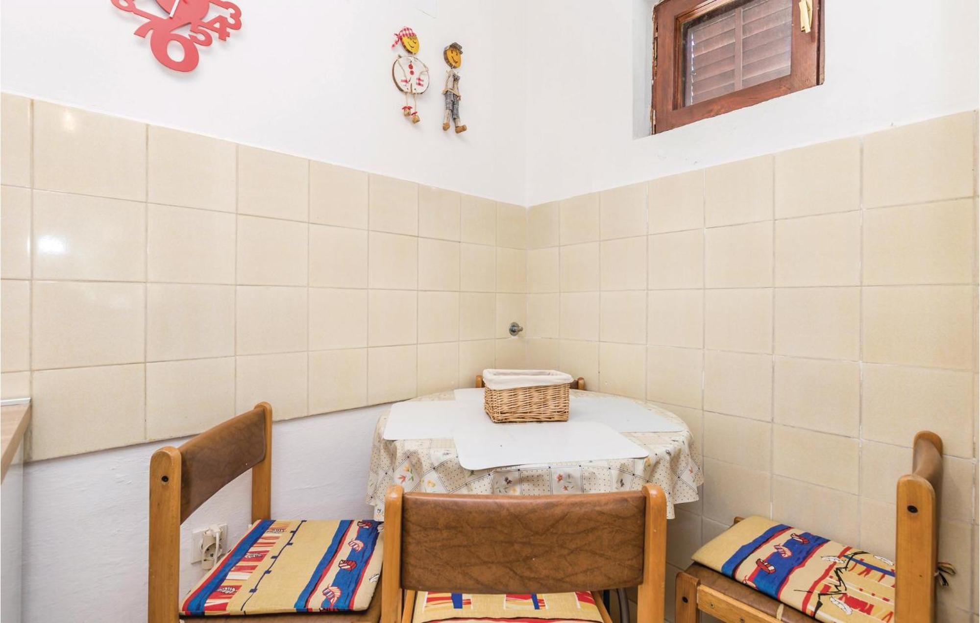 Stunning Apartment In Barbat-Rab With Wifi Barbat na Rabu 外观 照片