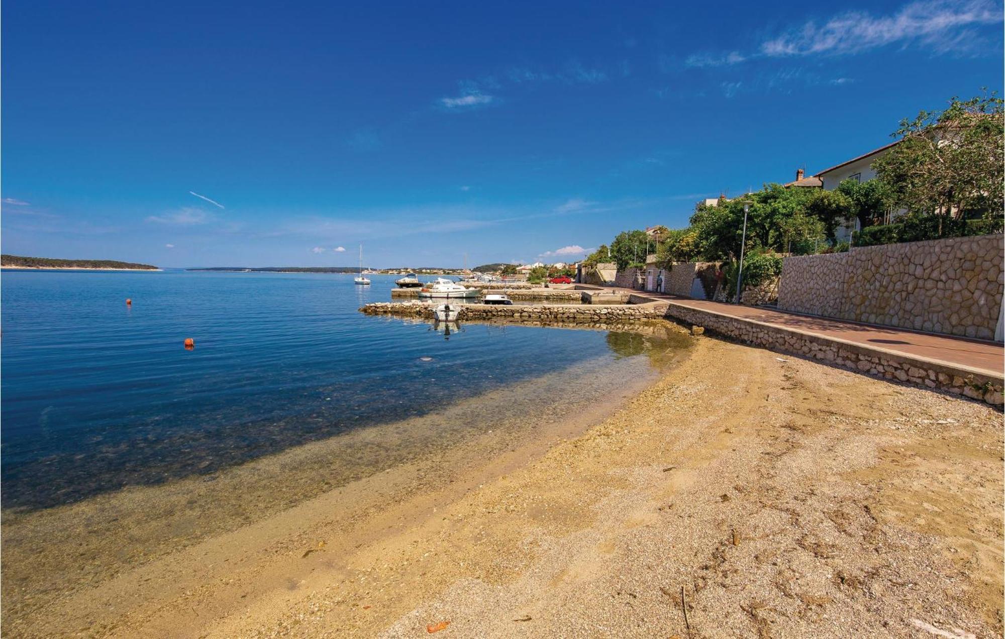 Stunning Apartment In Barbat-Rab With Wifi Barbat na Rabu 外观 照片